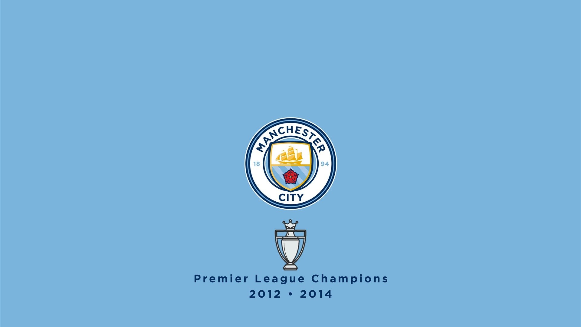 “东安湖赛场：铁人三项运动员挑战赛道，拼劲力与速度”